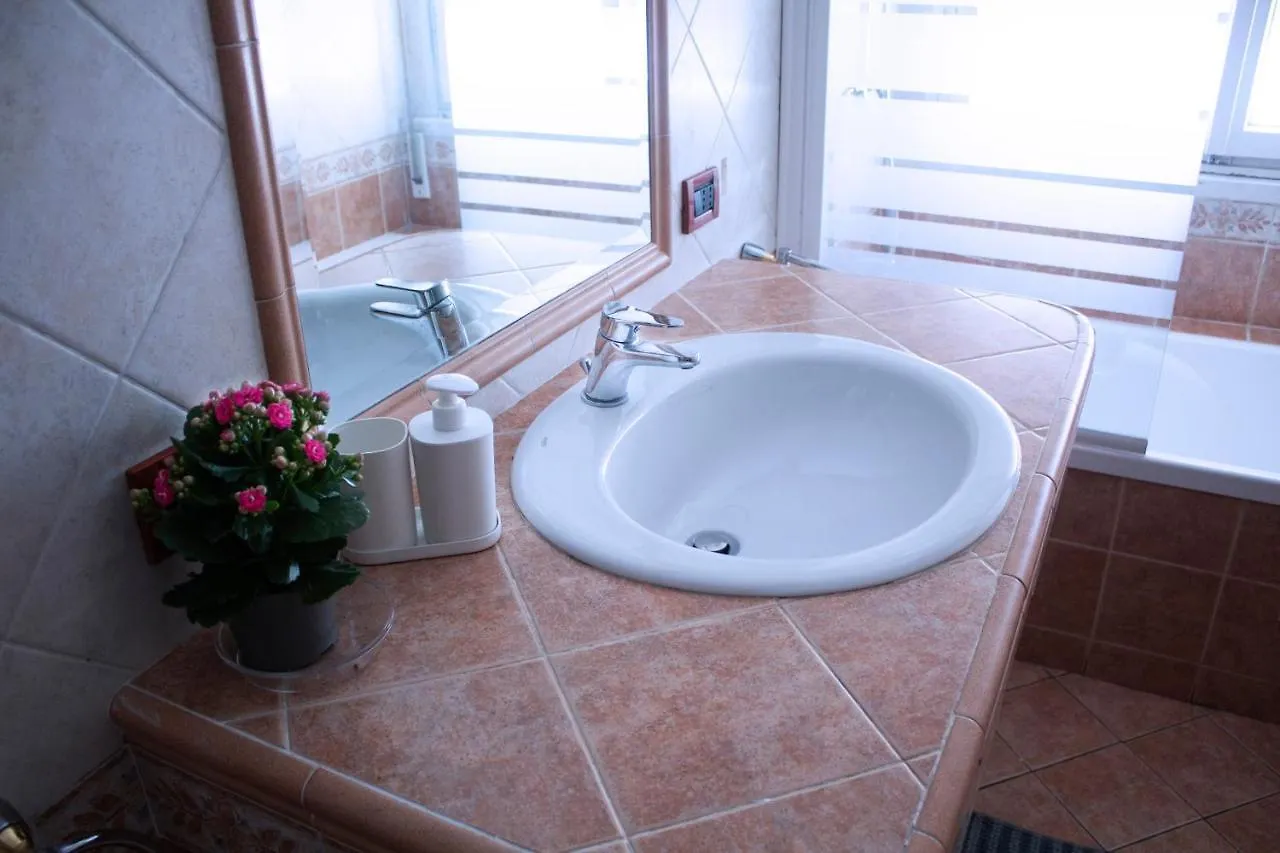 Guest house Damari In Don Bosco Hotel Rome Italy